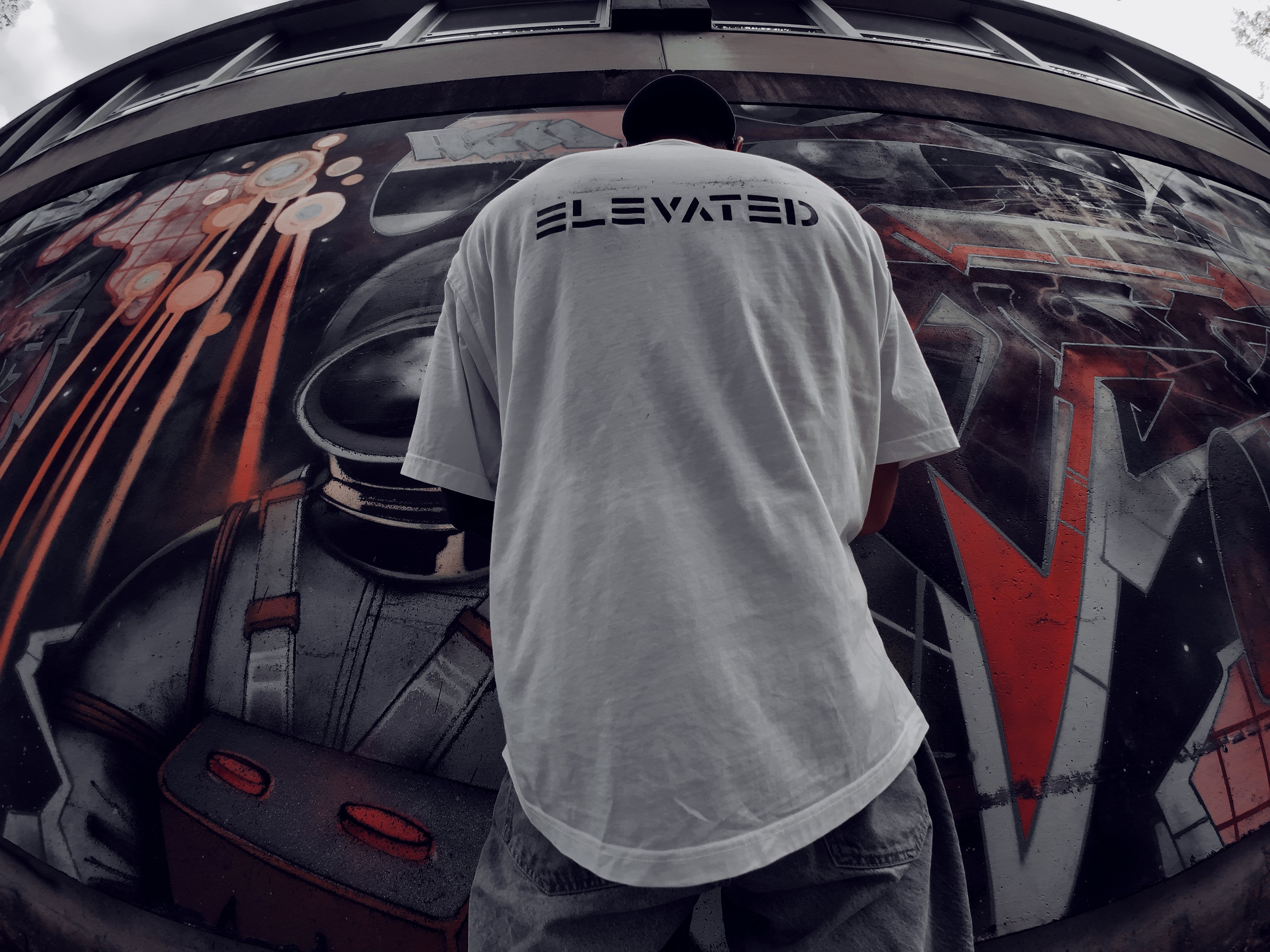 Minimal - White Tee